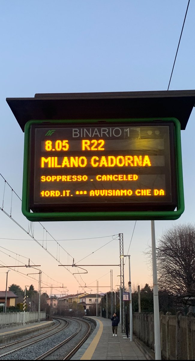 Monday and Tuesday on the @Trenord_Press @Trenord_Press @RegLombardia @Trenitaliano @La_P. worst service ever .