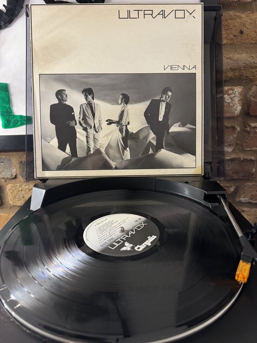 Lee Stevens tweet media