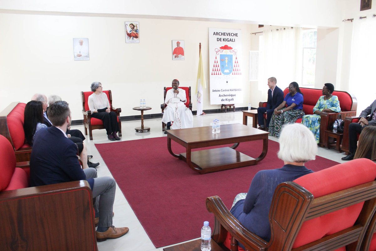 On the same day, yesterday, the delegation accompanied by the CRS Rwanda leadership team met with his eminence Cardinal @KambandaAntoine, and they discussed the ongoing CRS partnership with the Catholic Church in Rwanda. (3/3) @DOCICO_CEPR
