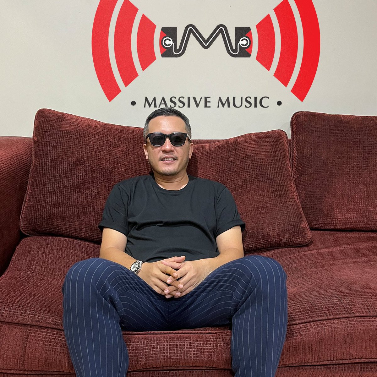 Warmy welcome <a href="/aryo21st/">Pringgo Aryo Pradana</a> | Musisi, penulis lagu juga produser yang dikenal sebagai drummer dan penulis lagu <a href="/21ST_NIGHT/">TWENTYFIRST NIGHT</a> . Aryo juga menulis lagu untuk <a href="/wordfangs/">Baskara Putra / Hindia</a> dan penyanyi lain. Saat ini ia tengah mempersiapkan karya solonya #MassiveMusicEntertainment #NewMember