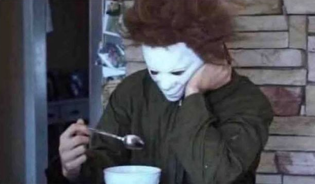Yo cuando nadie quiere ver películas de terror conmigo