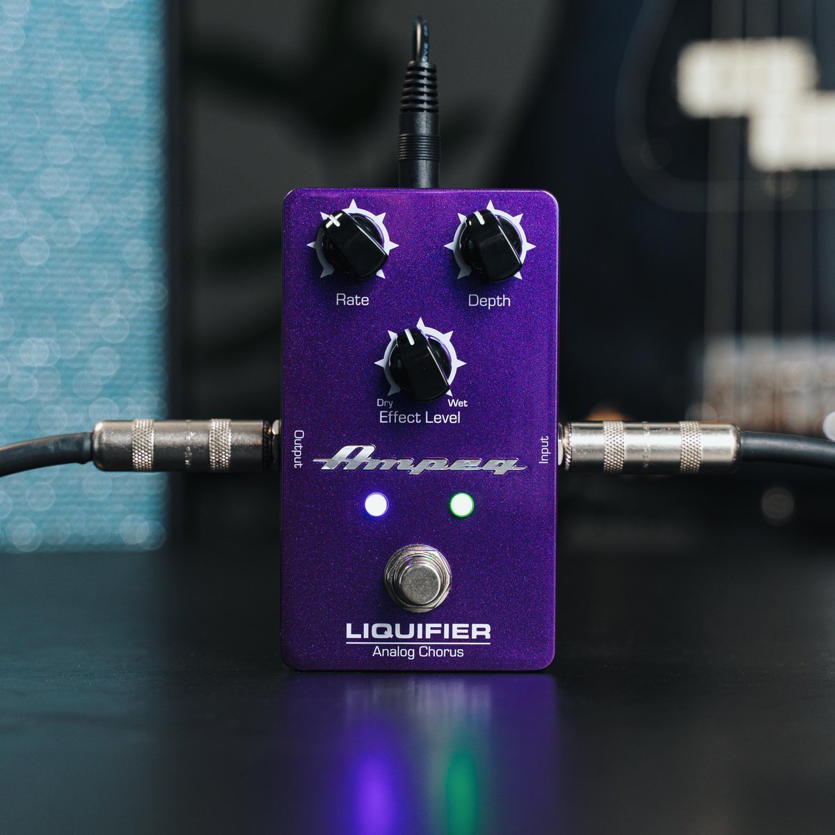 Ampeg_jp's tweet photo. ＼みずみずしくリッチなコーラス🫧／

ベースでもギターでも使用可能な、正真正銘のアナログ・コーラス #Liquifier 💜
直感的なRate/Depth/Effect Levelコントロールでその魅力を最大限に引き出そう🪻

▼製品詳細▼
https://t.co/UOk21VfdoE https://t.co/FognIHUFYt