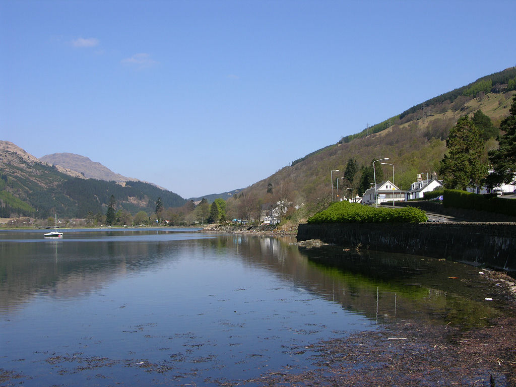 The beautifully located village of Arrochar, standing at the head of Loch Long in Argyll &amp; Bute. It's been popular with visitors since steamers arrived on the Clyde in the early 1800. More pics and info: undiscoveredscotland.co.uk/arrochar/arroc…