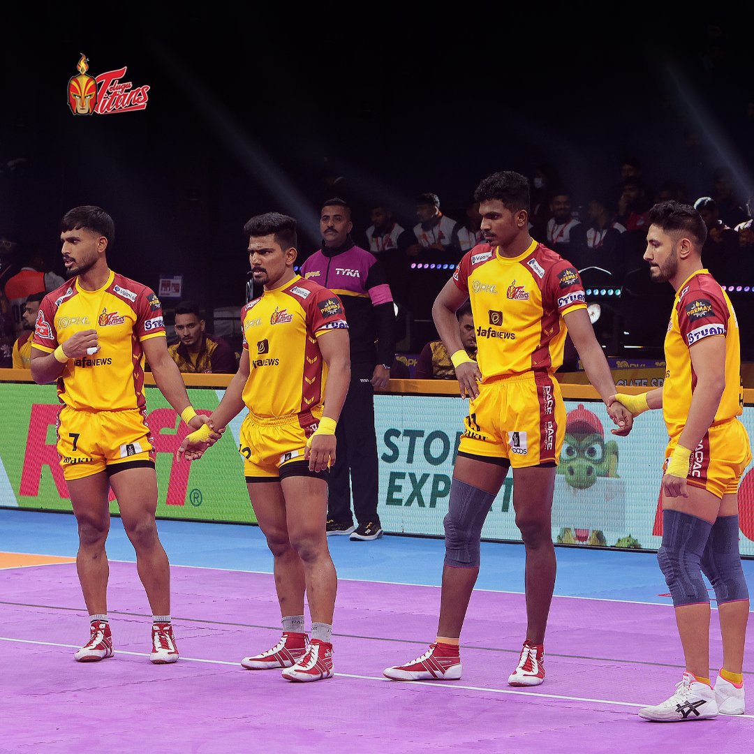 Telugu_Titans's tweet photo. Check out the Match photos 📸 from last night's match against Haryana Steelers!
#TTvHS

#MatchPhotos #HomeLeg #Hyderabad #GachibowliIndoorStadium #KabaddiTime #Kabaddi #TeluguTitans #HaryanaSteelers #PKLSeason10 #Prokabaddi #ProKabaddiLeague #HarSaansMeinKabaddi #TitansArmy https://t.co/syp4kvlBgM