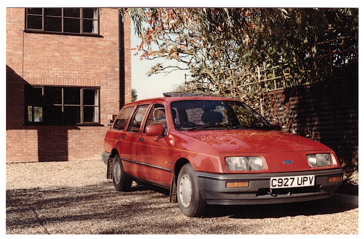 robertashton1's tweet photo. Working for #Fisons, I took getting a new car (like this one) every couple of years, and free petrol for granted. Only when I became self-employed did I appreciate the cost of things. It was a huge shock. https://t.co/gJXdfLmDJT