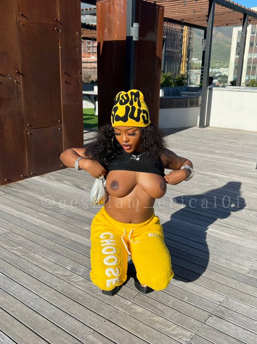 Happy titty Tuesday 😈🤤 https://t.co/82ayY0d77E