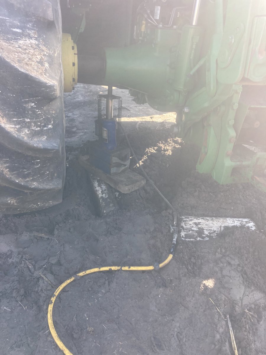 Puncture on a back tyre of sprayer tractor last week managed to get some blocks underneath before the rain, finally got back to the today and managed to sink 3 railway sleepers deep into the ground before it would lift