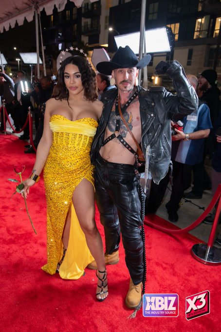 Watch Eva Maxim's leaked NSFW photo on TwXstars