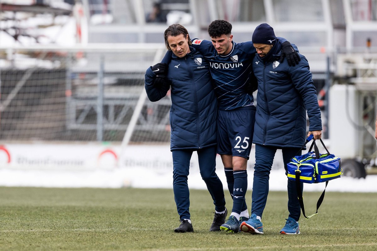 VfLBochum1848eV's tweet photo. Das ist so bitter😔 Mo #Tolba hat sich beim Spiel in Köln erneut einen Kreuzbandriss zugezogen. Erst im Dezember war der Youngster auf den Trainingsplatz zurückgekehrt. 

Wir sind bei dir, Mo!🤝 

➡️ https://t.co/LTMMJWKNRG https://t.co/ta1Q55arGa