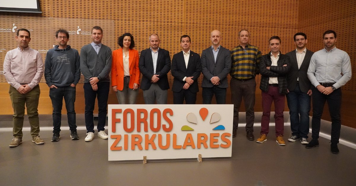 SchneiderES's tweet photo. 💬 El pasado 16 de enero nuestro compañero Sergio Diego, Industry Account Management &amp; UPCELL Spain Leader, partició en el tercer Foro Zirkular, organizado por Navarra Zirkular y centrado en las oportunidades de (cont) https://t.co/4aO9ilK6Jw https://t.co/RFPW4R6R4w
