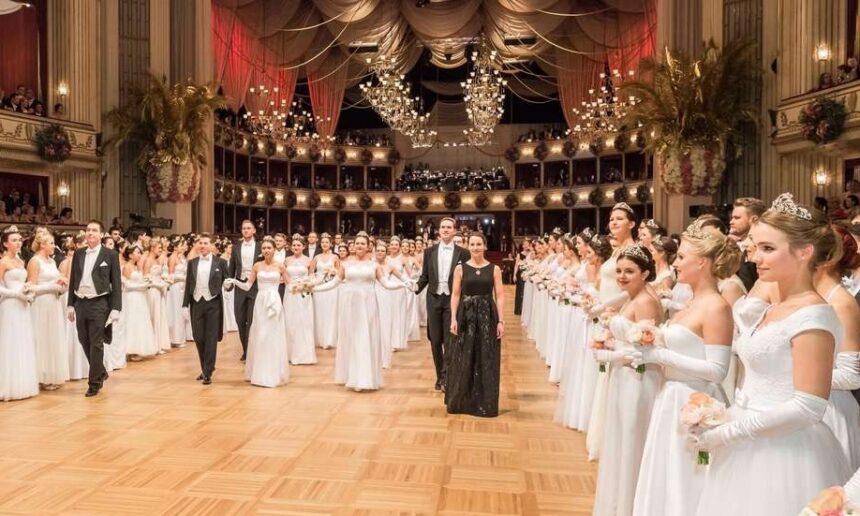 ウィーン発 〓 今年の「オーパンバル」はド・ビリーが指揮、サエンス、ガランチャ、ベチャワが出演
→　m-festival.biz/#cb_0

やっぱり、華やか。
#ウィーン国立歌劇場 #WienerStaatsoper #オーパンバル #Opernball #ド・ビリー指揮 #サエンス #ガランチャ #ベチャワ #月刊音楽祭