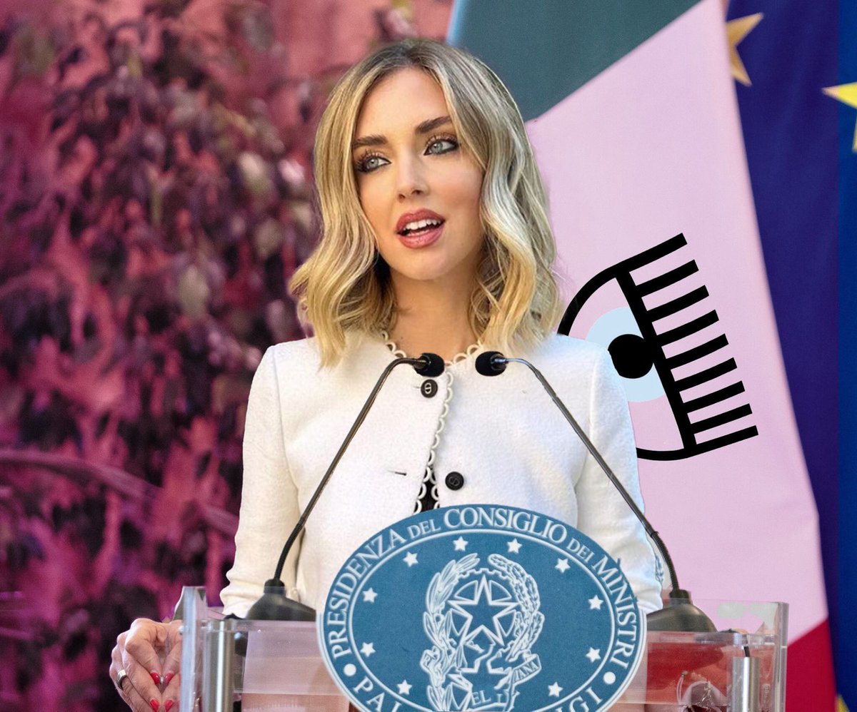 ilpolitico_web's tweet photo. Caso Chiara #Ferragni:

2023: Indagata per il caso #pandoro.

2024: Indagata per la bambola #Trudi e le Uova di Pasqua.

2025: Durante i processi per truffa aggravata, fonda il suo partito politico.

2027: Vince le elezioni e diventa la seconda presidente del Consiglio. https://t.co/Sf3Hqu4ojv