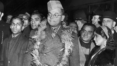 How The Hindutva Gang Backstabbed Netaji Subhash Chandra Bose

The #Hindutva Brigade continues to pretend to have great admiration for #NetajiSubhasChandraBose who attempted to organise a military campaign to force the #British out of #India. 
But very few people know about the