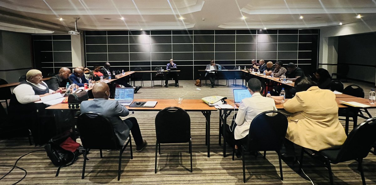 MabuyaneOscar's tweet photo. We are meeting with the Eastern Cape South African Youth Council to discuss matters of common interest in East London. https://t.co/Ww7kDdAHWZ