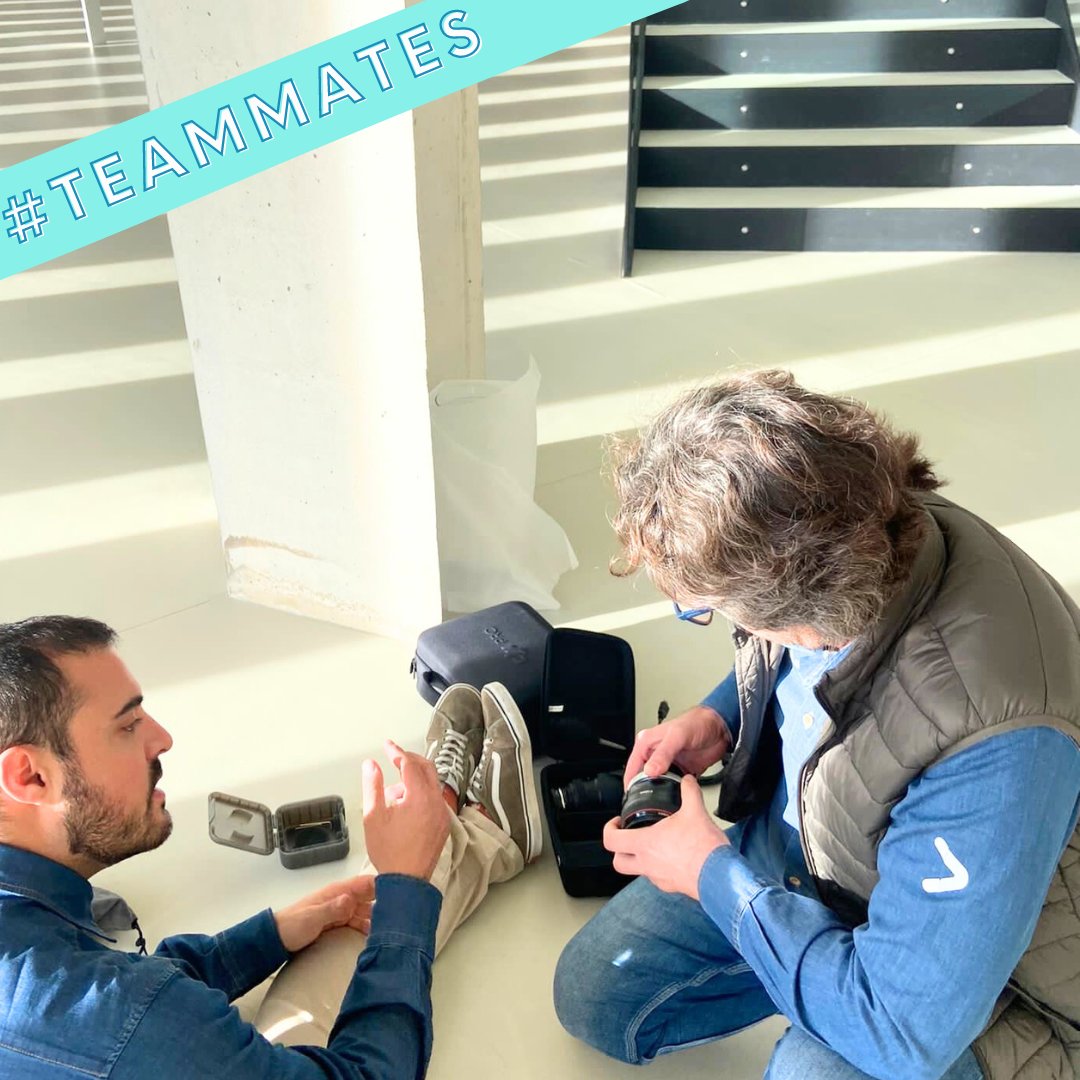 Cuando se ponen mano a mano solo pueden ocurrir genialidades. 💥 
👉 #doitblau 

#resolutivamentecreativos #Blaucomunicacion #produccionaudiovisual