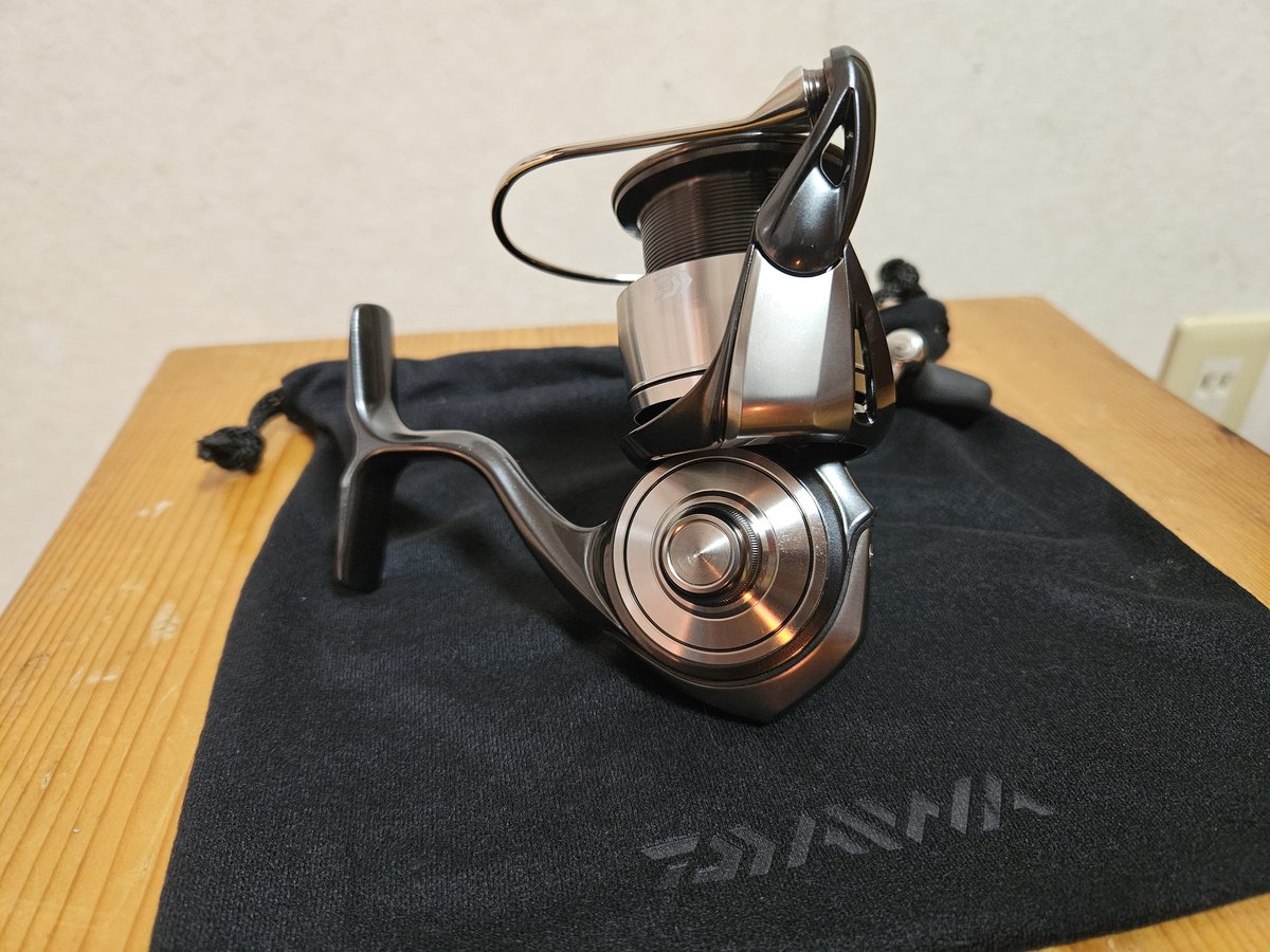 タッチ&トライで当選した 24セルテート着ました。ラテオに付けると 