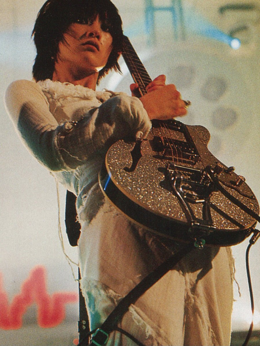 椎名林檎の「実演ツアー 下剋上エクスタシー」時の名古屋市公会堂にて