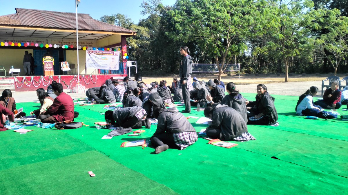 KVS_HQ's tweet photo. National Painting Competition organized on the occasion of #ParakramDiwas in 660 #KVs across 590 Districts of the Country.

Glimpses from #KVS Tinsukia Region

#NetajiSubhashChandraBose #PPC2024 #ParikshaPeCharcha @EduMinOfIndia https://t.co/ki8G6HaZO7