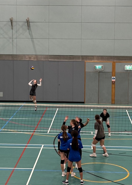 Huge congrats to Keeva!   Named in the South West U15 girls' volleyball team for the National IRCs!   Only 2 Devon players chosen, her dedication pays off! #KingsleyPride #KingsleySport #Volleyball #Nationals