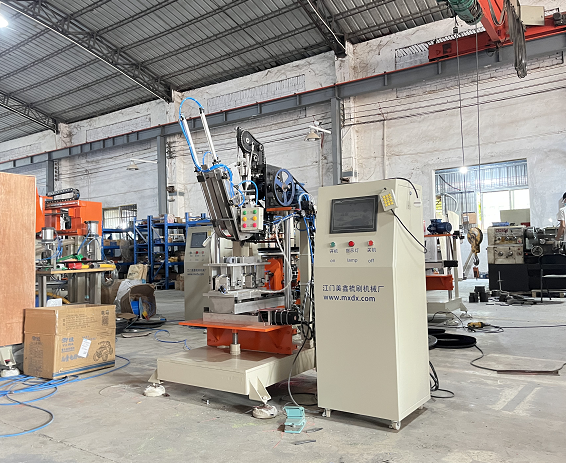 MXBrushmachiner's tweet image. Meixin 2Axis Brush Making Machine, Support Customized Service
Adept at flat brooms, paint brush and a variety of cleaning brushes making. 

More: bit.ly/411t2Ds
#brushmakingmachine #brushmachine #broommakingmachine #brushtuftingmachine