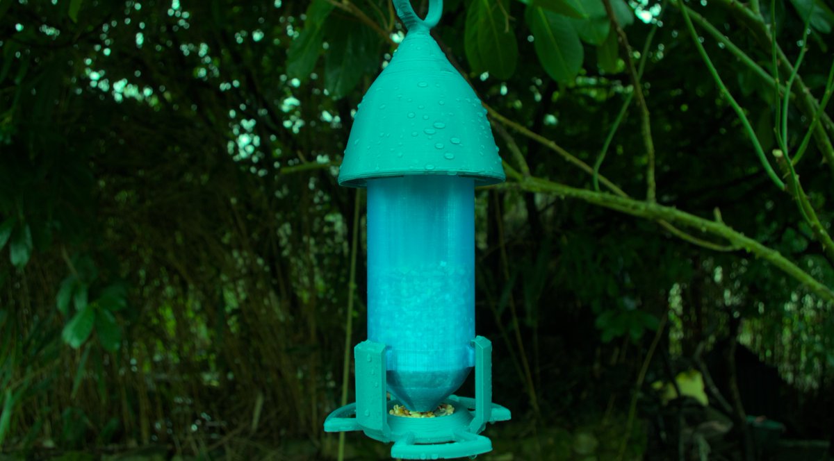 ❄️Winter is here, we can help our garden friends🐦 Discover my new bird feeder on @Cults3D cults3d.com/en/3d-model/ho… #3dprinting #birds #NatureLover