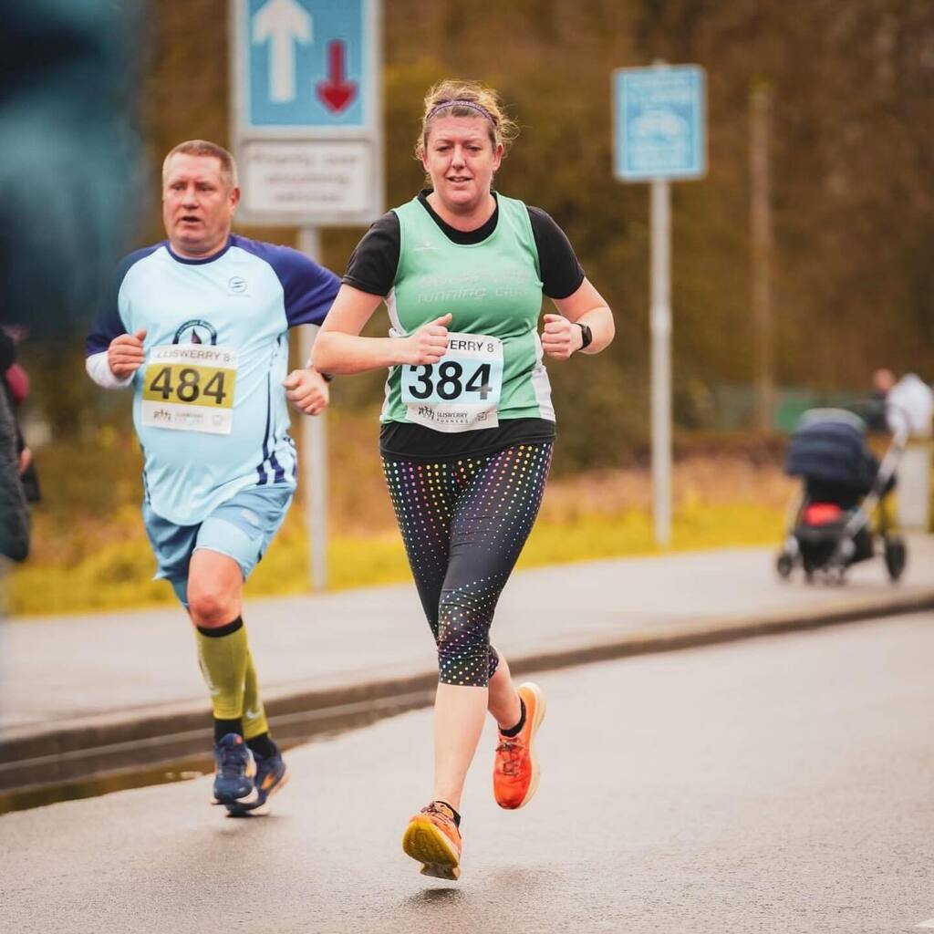 💛 Lliswerry 8 💛

Thanks to <a href="/asia/">aѕιa</a>.wozniewska for the fab race photos from the Lliswerry 8 mile race at the weekend 🙌🏻 and shout-out to @lliswerryrunners again for a fun morning out 🎉 
instagr.am/p/C2b-mMwNovv/