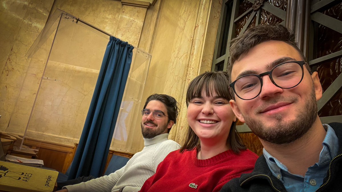 #Jeunesse | J’étais présent hier matin avec <a href="/leagranier_/">Léa Granier</a> et <a href="/Victor_Trchnt/">Victor Tranchant</a> pour <a href="/La_FAGE/">FAGE</a> à la pleinière du <a href="/CO_Jeunesse/">Conseil d'orientation des politiques de jeunesse</a> 🗣️

Alors que les jeunes sont délaissés, il est urgent de mettre en place de vraies politiques de #Jeunesse ✊🏻