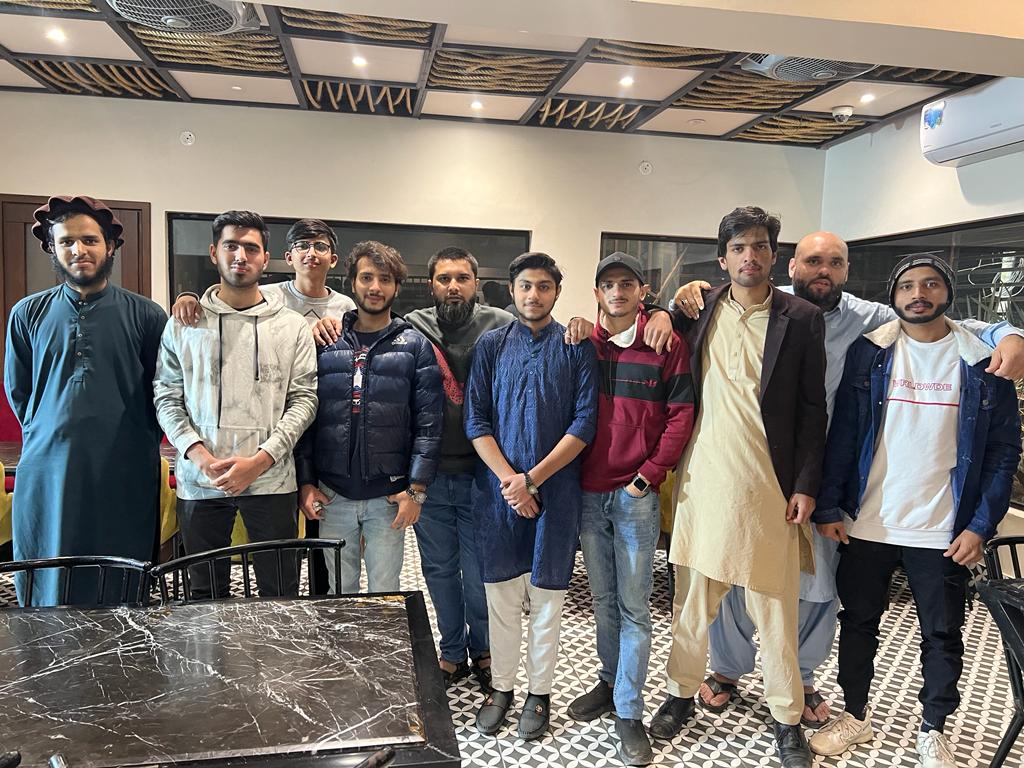 At dinner with office friends🍽

<a href="/aishatradingllc/">Aisha Trading</a>
#JAPANEXPOTHAILAND2024 
#Japanesevehicles #abbas #Jamaica #Guyana #Tanzania #Kenya