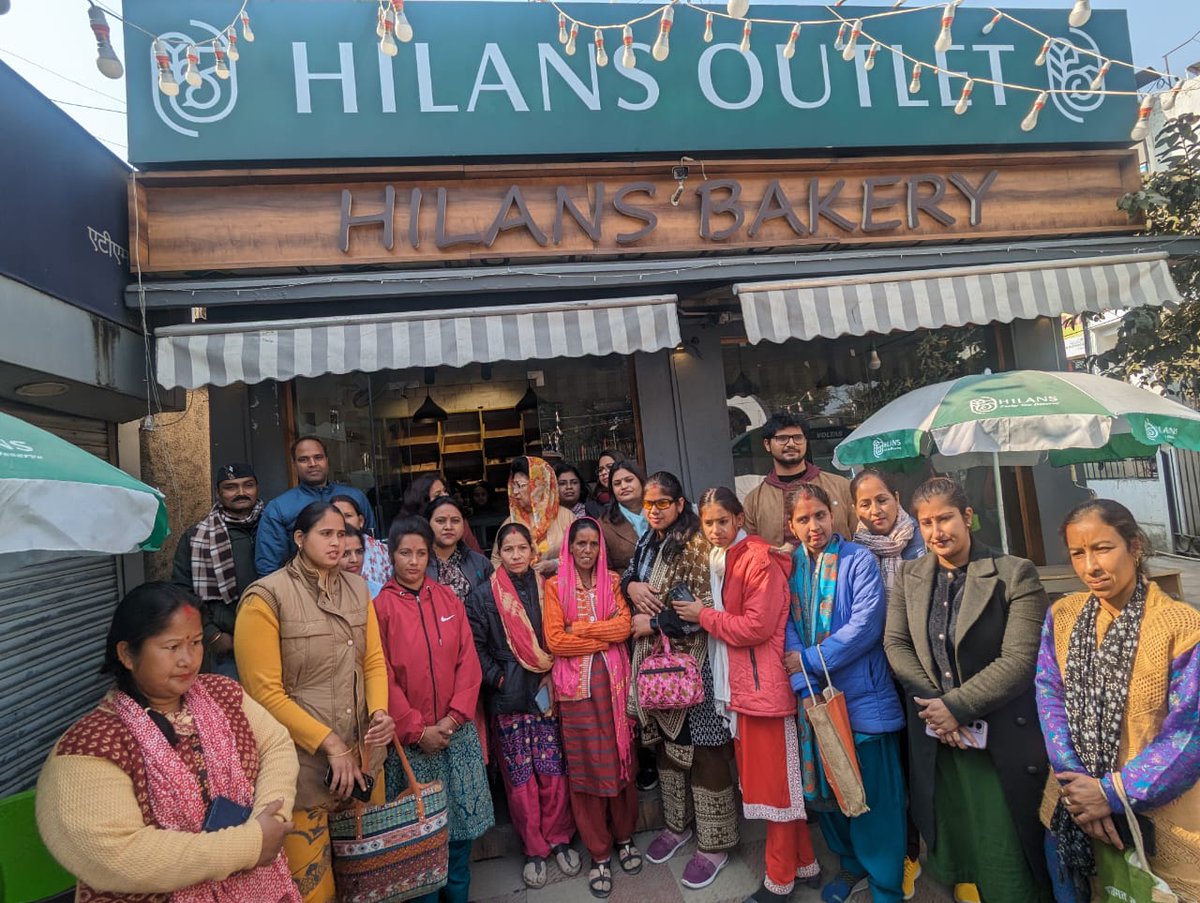 CdoDehradun's tweet photo. Visit of Hilansh outlet in Vikas Bhavan by Hon'ble MP Ma'am and CDO Dehradun https://t.co/4cE9FhhzqW