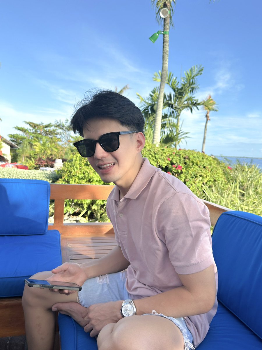 TheRenrobert's tweet photo. prititit, pit senyor! 💛 https://t.co/J2HKPt0xVE