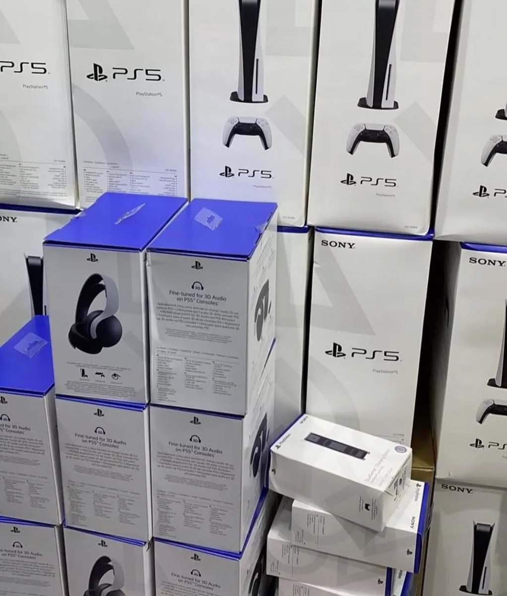 game123124's tweet photo. お年玉用で用意した
PS5が大量に余ってしまいました🎮

今すぐ受け取ってくれる方いますか？
無くなるまで配布します！

【欲しい方は】
➊フォロー
➋RT
➌いいね

受取はプロフから https://t.co/Q5bR1lS3Op