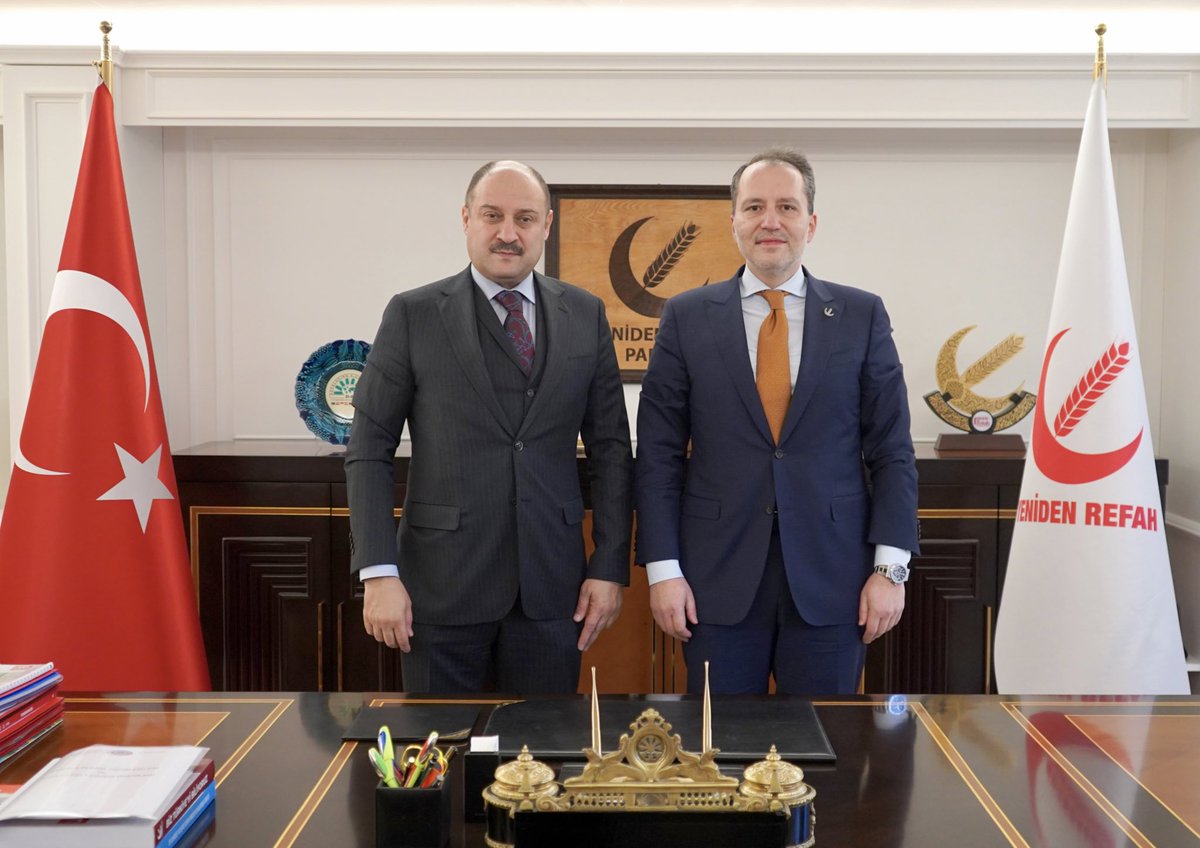 Cumhurbaşkanı Danışmanı, Ak Parti MKYK Üyesi, 24-25-26-27. Dönem Ak Parti Şanlıurfa Milletvekili Kasım Gülpınar Yeniden Refah Partimize katılarak Şanlıurfa Büyükşehir Belediye Başkan Adayımız oldu.

Şanlıurfa’ya ve partimize hayırlı olsun.