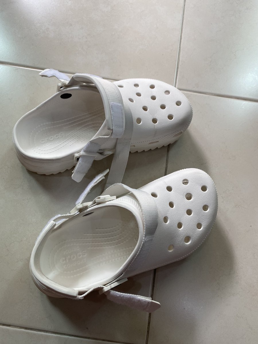 fmaft's tweet photo. ส่งต่อ Classic Hiker Clog
Size M6/W8 
1900 รวมส่ง ต่อรองได้ค่ะ 
มีรอยจากการใช้งาน
มีรอยจากตัวติด 
Dm มาสอบถามขอรูปเพิ่มเติมได้ค่ะ 

#crocs #crocsมือสอง #ตลาดนัดcrocs #ส่งต่อcrocs #crocsthailand #รองเท้าcrocs #ส่งต่อรองเท้า #ส่งต่อรองเท้ามือสอง #รองเท้ามือสอง https://t.co/eI57iNLi65