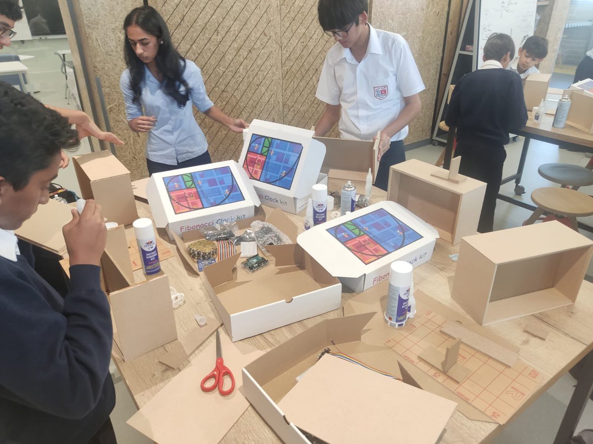 DColLearning's tweet image. A joy to see the Maker Space in the Jafar Centre coming into fruition! Students building Fibonacci clocks, exploring hardware and learning from one another. We cannot wait to see how this space develops over time!👌🏽
Great work Maha and @DCol_CompSci! @GAJArchitects