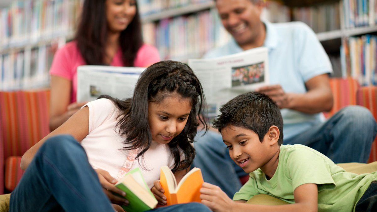 EELibraries's tweet image. This week&apos;s #LibraryKudos isn&apos;t awarded to just one library, but hundreds across the US and Canada. 🇺🇸 🇨🇦

Coming up on the first Saturday of February is &apos;Take Your Child to the Library Day,&apos; encouraging parents to visit their local library with their children. 📚