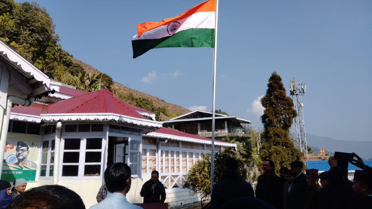 DKurseong's tweet image. The 127th Birth Anniversary of Netaji Subhas Chandra Bose has been celebrated in Kurseong Sub-Division with great enthusiasm and patriotic fervour at Netaji Museum, Giddapahar. Hon'ble SDO sir, Kurseong Shri Avadh Singhal, IAS graced the occasion as chief Guest.
#EgiyeBangla