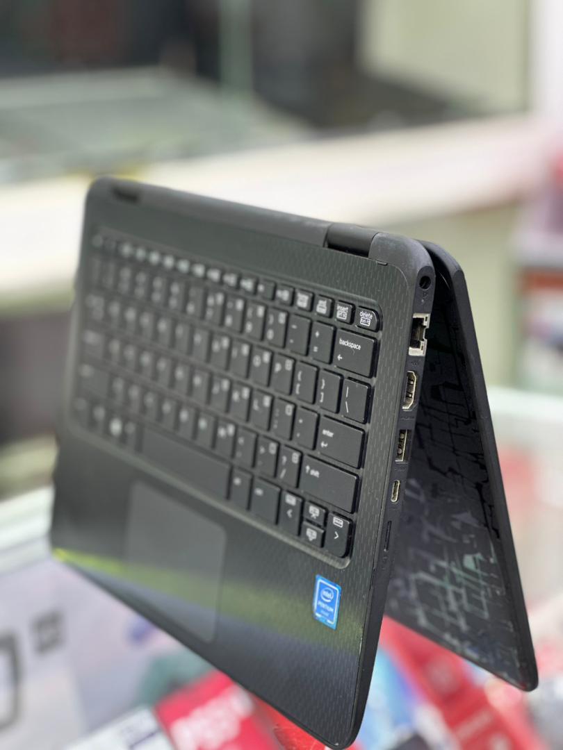 DsnComputers's tweet image. Brand new Hp notebook
probook e11 X360
4gb ram
128gb  Ssd storage 
11.6 inches wide
8 hours battery life 
X360 Touchscreen 
Gray color