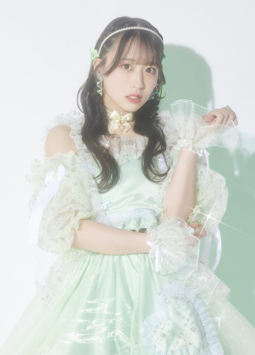 SWEET STEADY OSHI API Tee[Ver. 1] 柳川みあ 💐New Visual💐 💚柳川みあ Mia Yanagawa @miapichan_ Art Director
