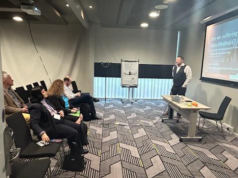 Advent_IM's tweet image. Earlier today @Advent_IM_MD was showcasing his presentation &apos;Data Blindness&apos; at the FM Forum &amp;amp; FM Technology Forum event in London!

#FMForum #TechForum #DataBlindness