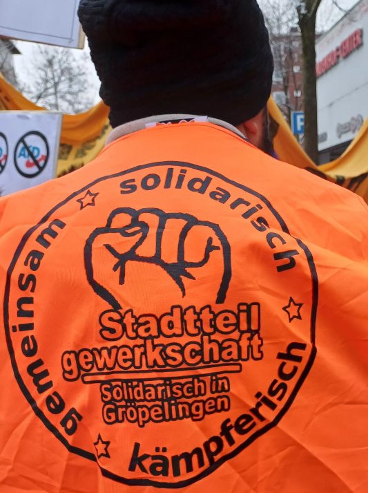 Kommentar zur aktuellen Hetze gegen Arbeiter*innen ohne Arbeit:
solidarisch-in-groepelingen.de/kommentar-zur-…
& hier findet ihr uns auch:
linktr.ee/solidarisching…

#Bremen #Gröpelingen #Armut #Basisarbeit #Antikapitalismus #Bürgergeld #SGBII