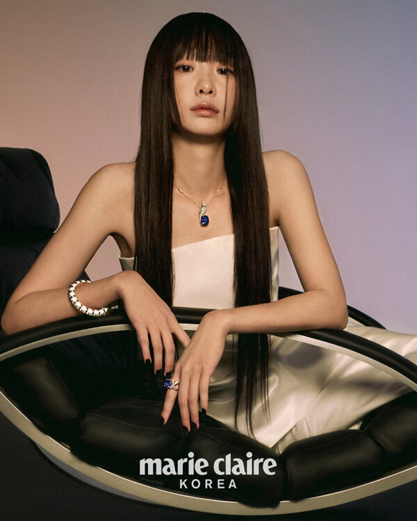 kimdamidaily's tweet photo. — 2024.01.22
Marie Claire Korea website update with Kim Dami for Tiffany &amp;Co.

⟨The Code #1⟩
Boldness, purity, light, depth and aspect.
Certain codes shared by Tiffany and actress Kim Dami.

#KimDami #김다미 https://t.co/rTu6ko64DH