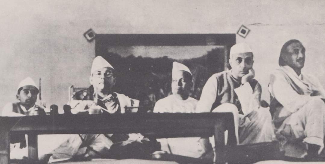 At the Haripura session of the Congress, 1938. From left : Achyut Patwardhan, Subhas Chandra Bose , Jamnalal Bajaj , Jawaharlal Nehru , J. B. Kripalani.