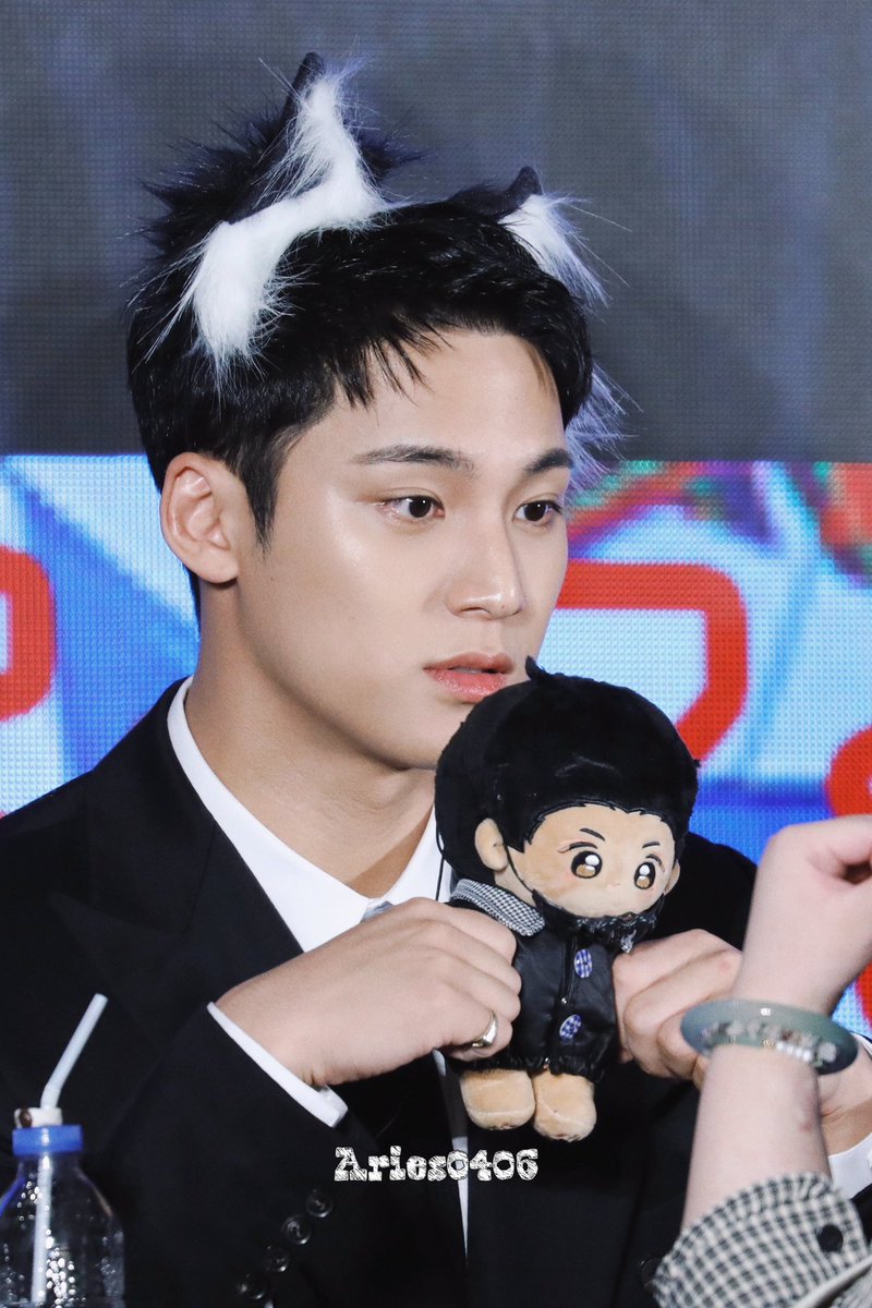 240118 귀여 귀여 
🐶：나 ? 
#민규 #MINGYU #ミンギュ #세븐틴   #SEVENTEEN