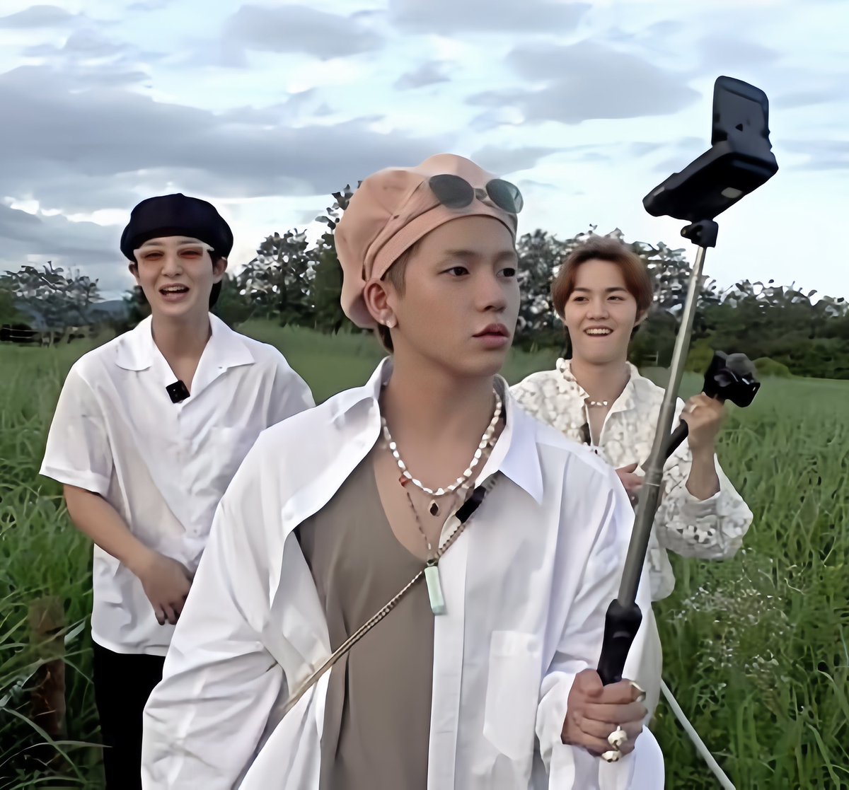 suchaญ♡ tweet media