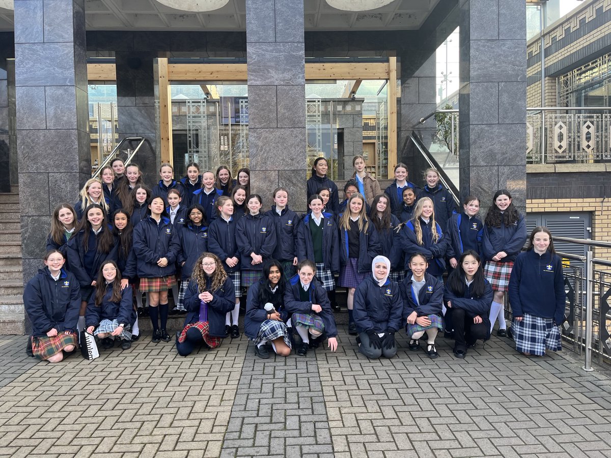First Year students visiting the mosque and Islamic Cultural Centre of Ireland during #catholicschoolsweek2024 in the spirit of #FratelliTutti taking action together for justice, dignity, solidarity and the common good.