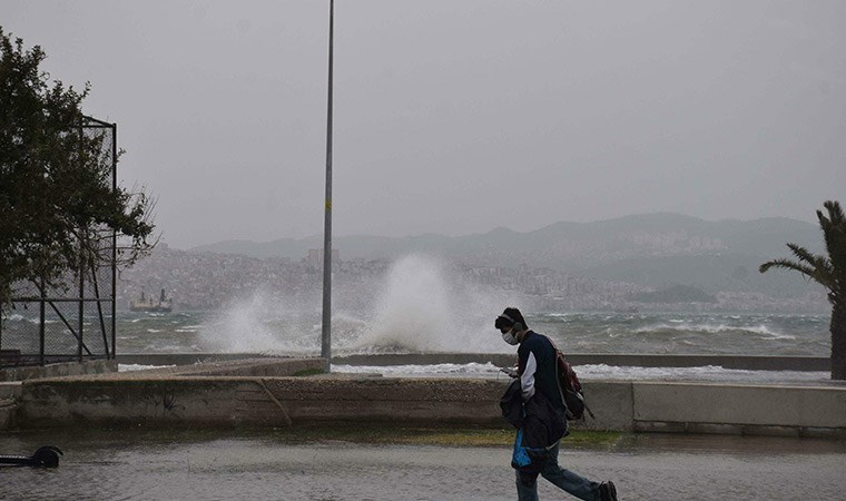 Ege Denizi'nin kuzeyi için 'fırtına' uyarısı cumhuriyet.com.tr/turkiye/ege-de…