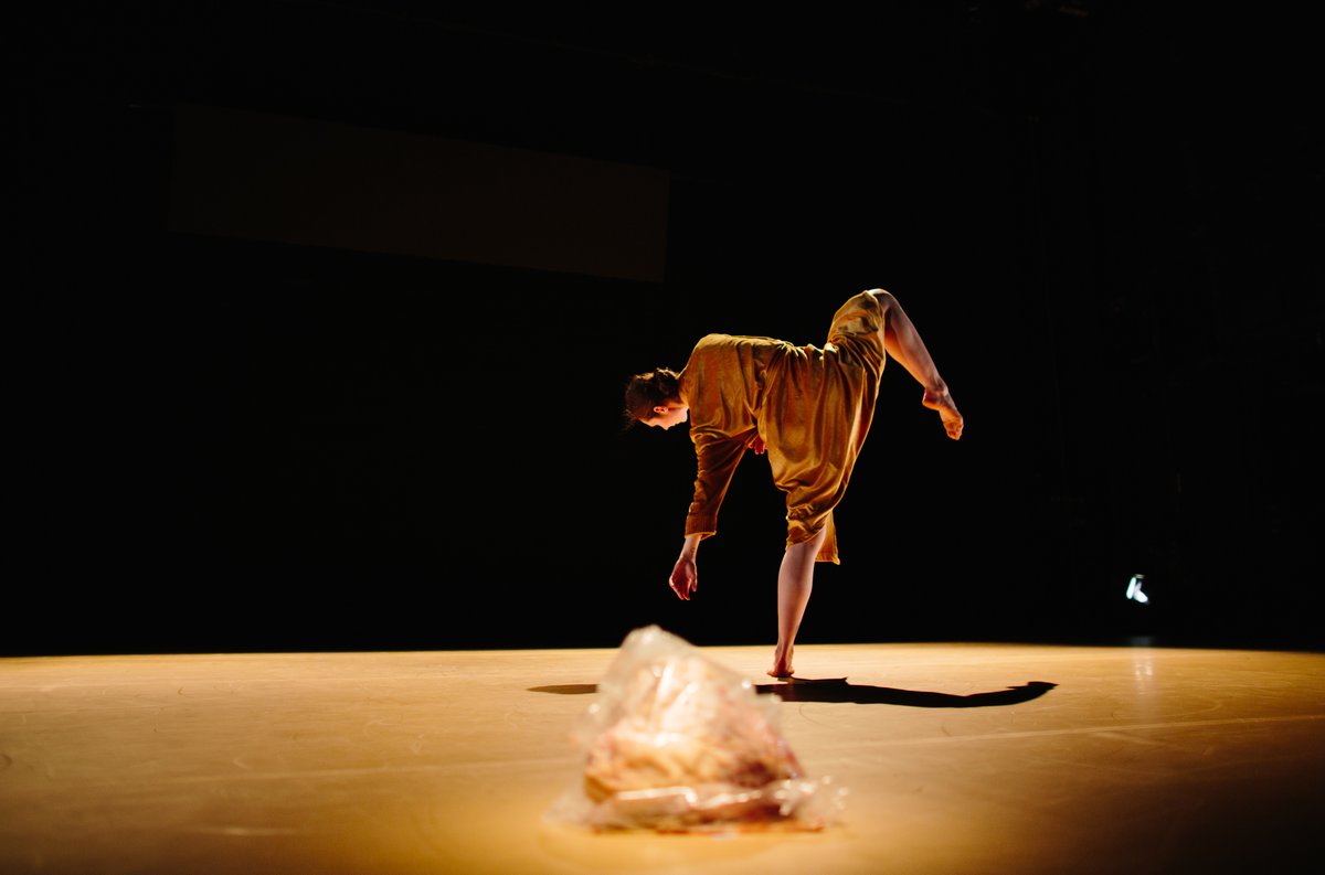 Calling all dancers! Our Dance Artist Residency Scheme is now open! This scheme is designed to support dance artists working with an Arts Centre, Festival or Local Authority. more info & apply: artscouncil.ie/Funds/Dance-ar… 📸 Steve O'Connor - @LizRocheCompany at @DublinDanceFest