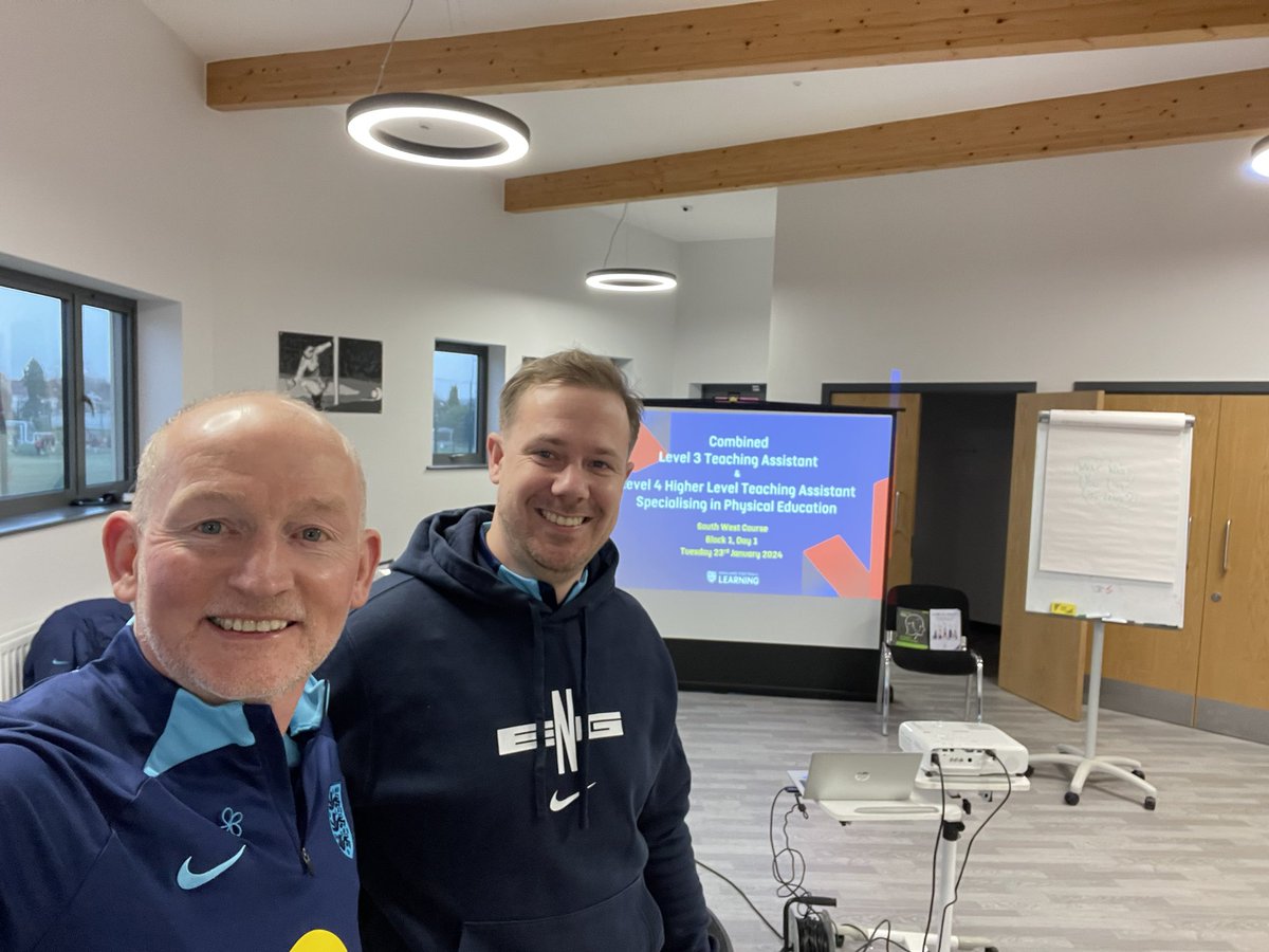 vphalsall's tweet photo. Great to get going with FA PE Team colleague @dgrover47 @EnglandLearning  delivering Level 3-4 TA HLTA course supporting @PLCommunities across the South West. Huge thanks to @STFCfoundation  for hosting #Connection #Collaboration #Community 👏😁 https://t.co/wFFXztvd3Y