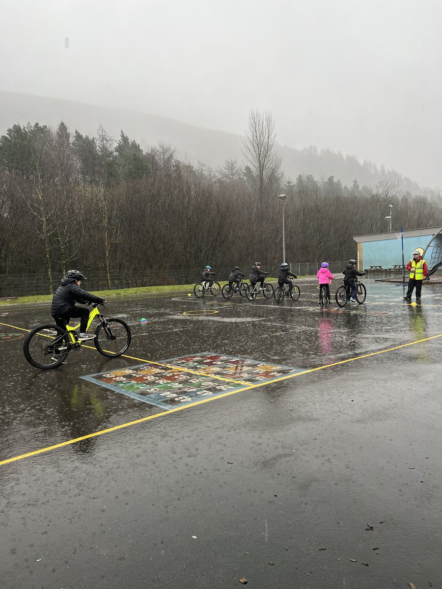 OVPS Mrs Carson (@ovpsmrscarson) on Twitter photo Congratulations to all the year 6 pupils who braved the weather and completed their level 1 cycling training <a href="/OgmoreP/">Ogmore Vale Primary</a> Congratulations to all the year 6 pupils who braved the weather and completed their level 1 cycling training <a href="/OgmoreP/">Ogmore Vale Primary</a>