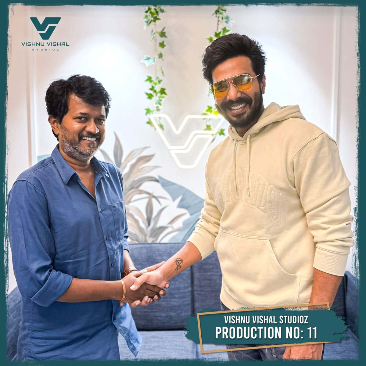 Excited to announce #VVStudioz11 - @TheVishnuVishal collaborates with @ChellaAyyavu again for our next production. The BLOCKBUSTER combo is back! Interesting updates loading from the team of this colorful family entertainer! @DCompanyOffl @DuraiKv @teamaimpr @decoffl